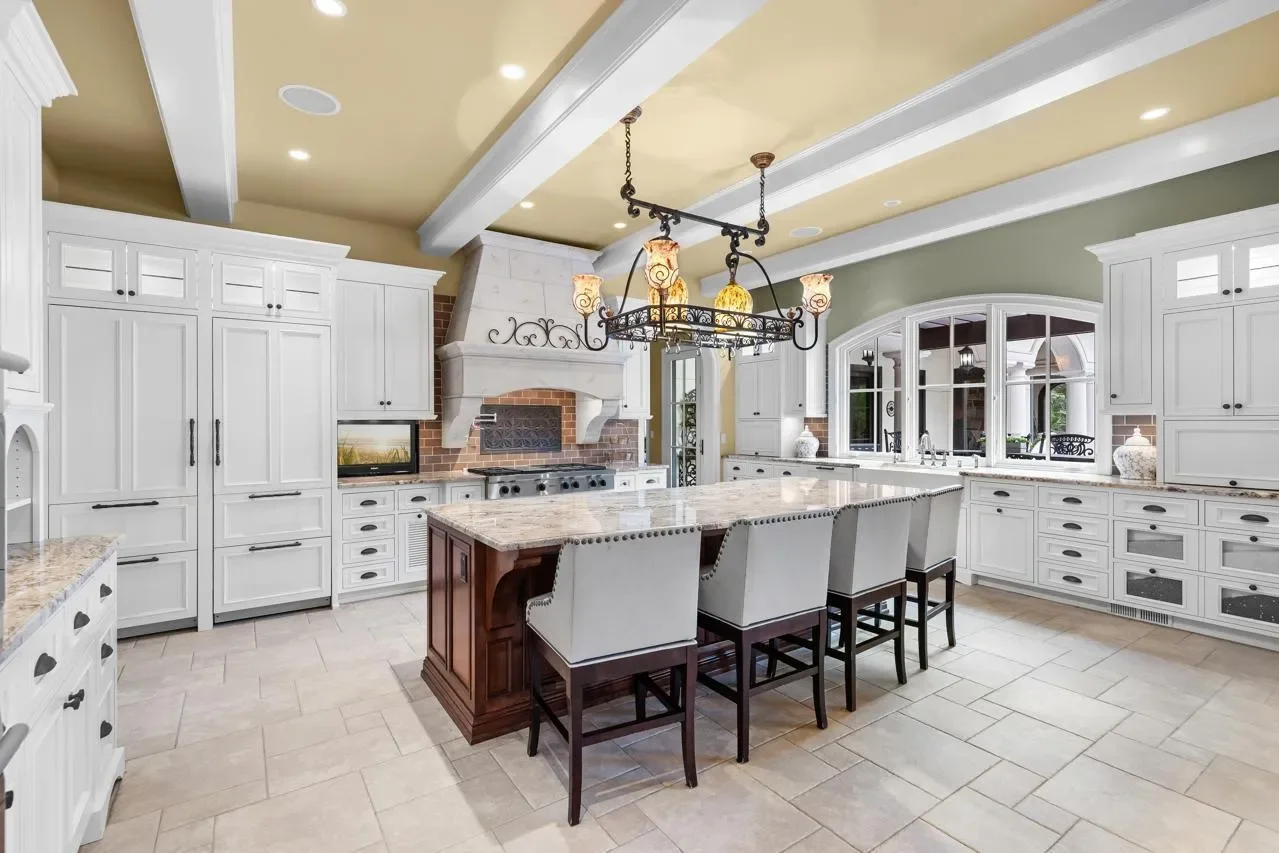 1560 Hunter Drive, Medina, MN 55391, Medina, Minnesota, United States. - Photo 2