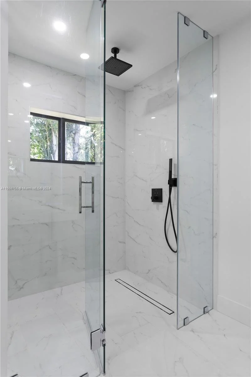 116 W 1st Ct, Miami Beach, Florida, United States. - Photo 46