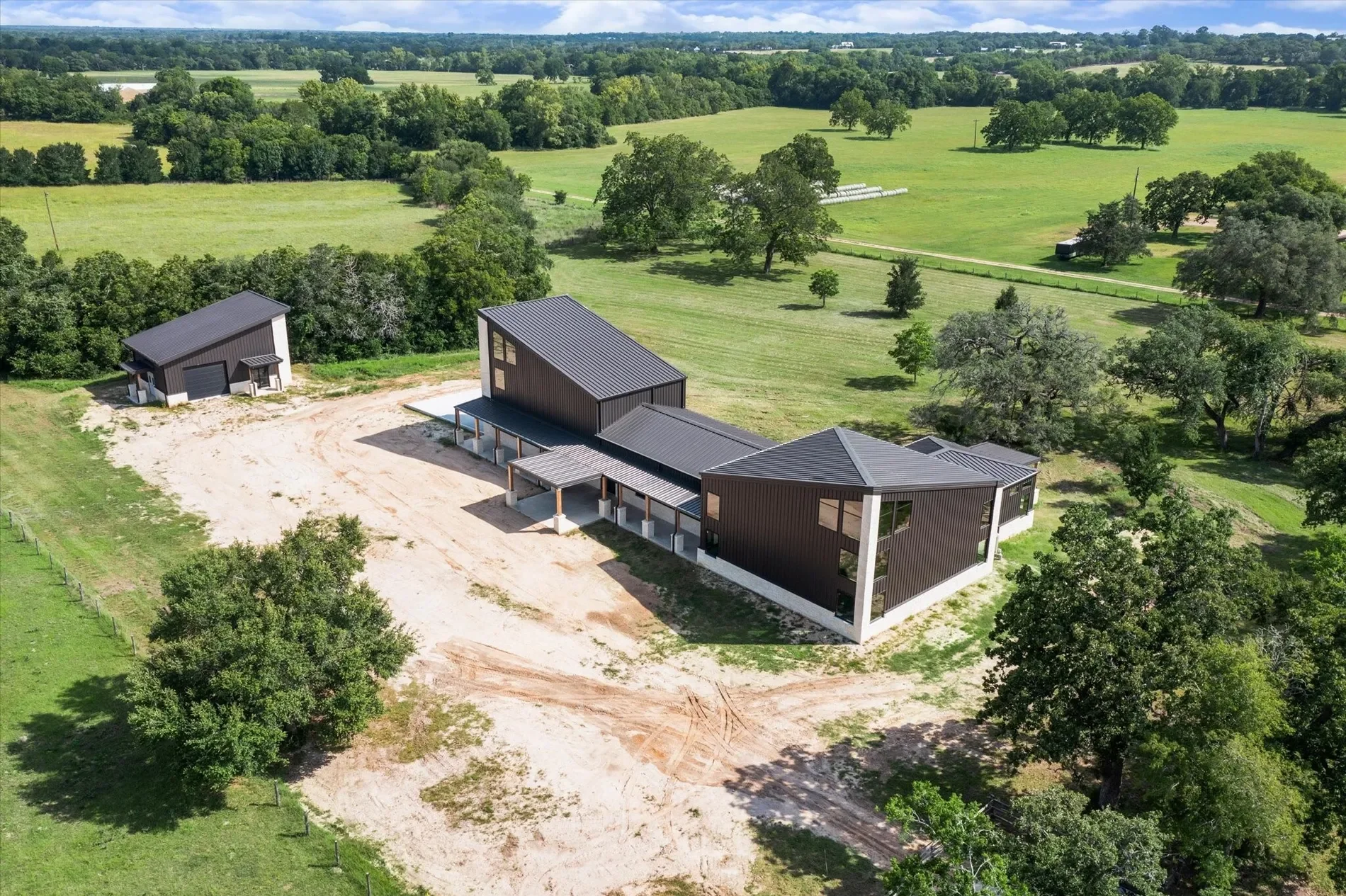 1286 S State Hwy 237, Round Top, TX 78954, Round Top, Texas, United States. - Photo 10
