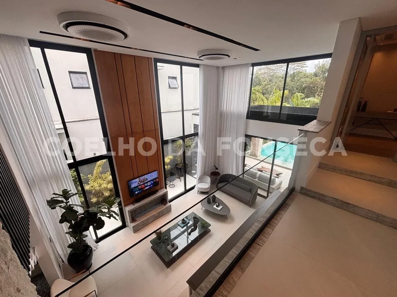 Gallery photo 2