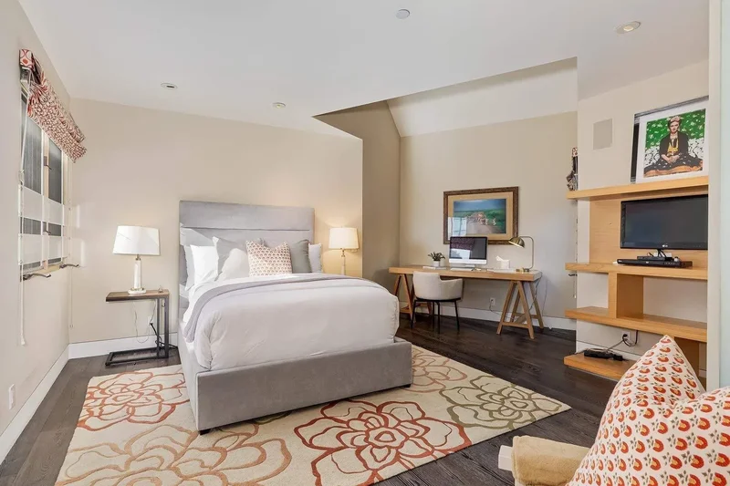831 Georgina Avenue , Santa Monica, CA 90402, Santa Monica, California, United States. - Photo 28