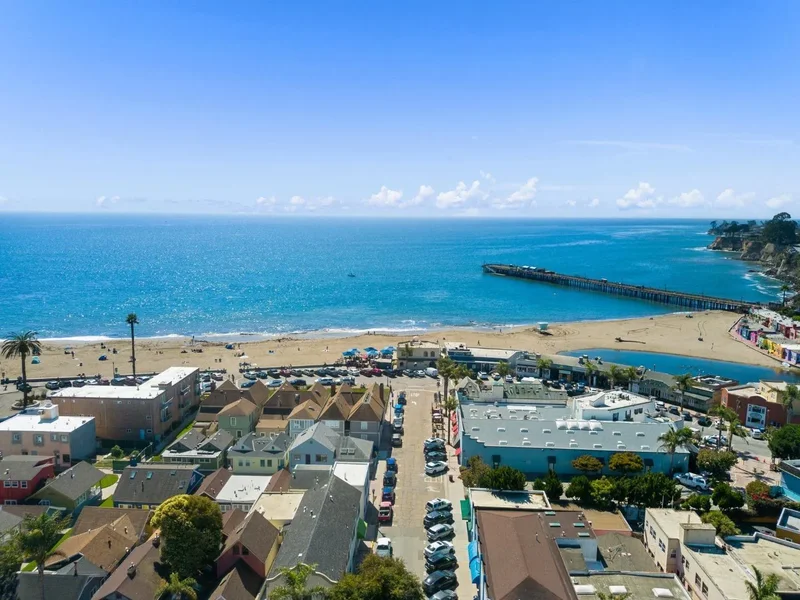 208 Capitola Avenue, Capitola, California, United States. - Photo 41