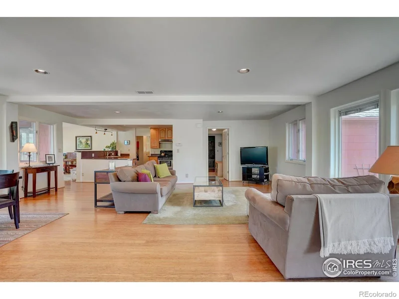 5196 Oxford Road, Longmont, Colorado, United States. - Photo 21