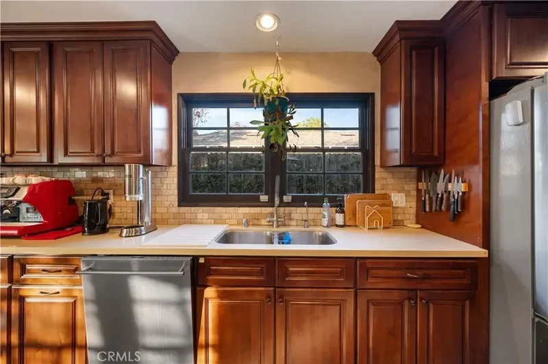 5526 Fulton Avenue, Los Angeles, California, United States. - Photo 8