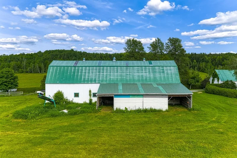 1836 Ch. de Fitch Bay, Magog, Quebec, Canada. - Photo 3