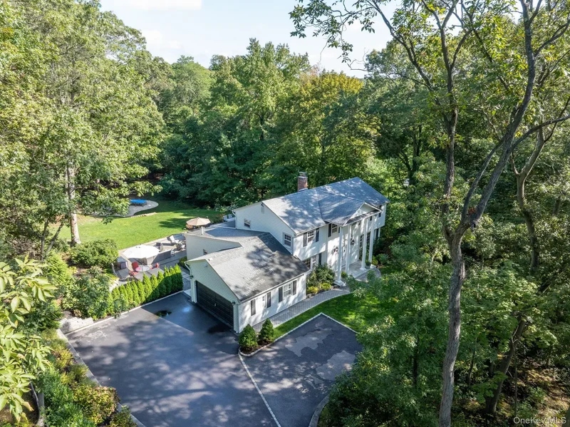 511 Wolf Hill Road , Dix Hills, NY 11746, Huntington Station, New York, United States. - Photo 21