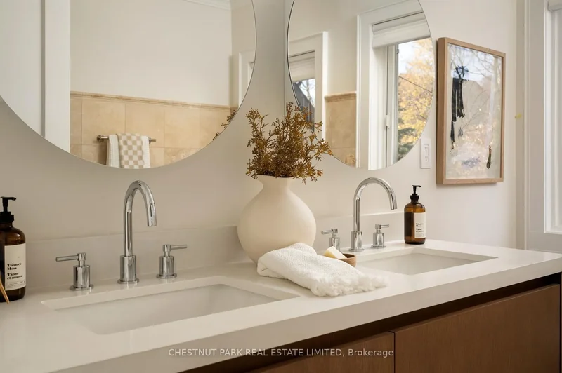 35 Weybourne Crescent, Toronto, Ontario, Canada. - Photo 44