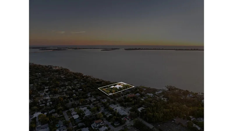 3315 BAY SHORE ROAD, Sarasota, Florida, United States. - Photo 92