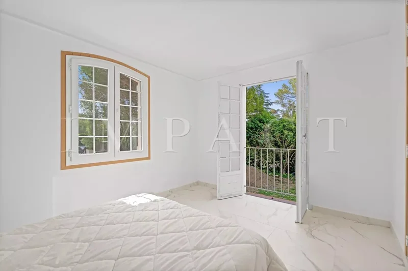 Mougins, Provence-Alpes-Côte d'Azur, France. - Photo 14