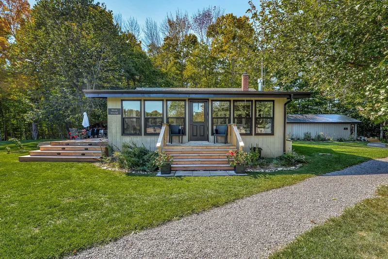 220 Easterbrook Rd S, Prince Edward County, ON K0K 2P0, Prince Edward, Ontario, Canada. - Photo 5