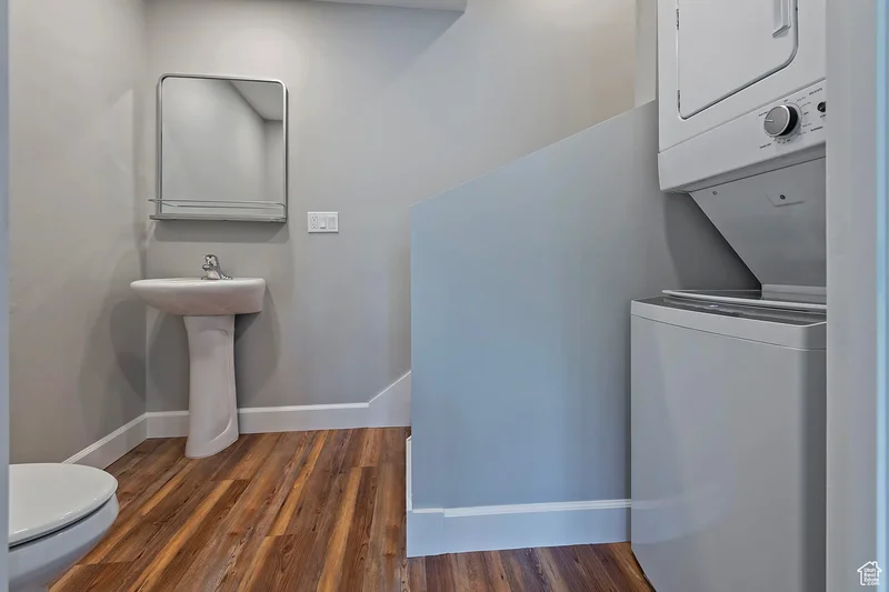 1801 E 3900 S, Holladay, Utah, United States. - Photo 12