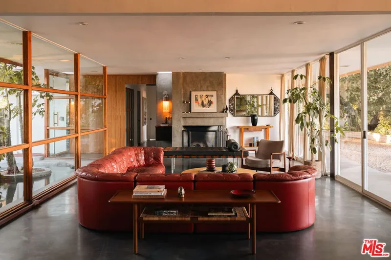 3307 Bonnie Hill Drive, Los Angeles, California, United States. - Photo 30