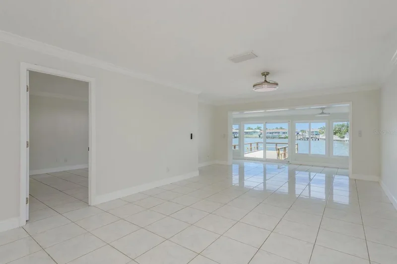 417 E BOCA CIEGA POINT BLVD N #417, Madeira Beach, Florida, United States. - Photo 14