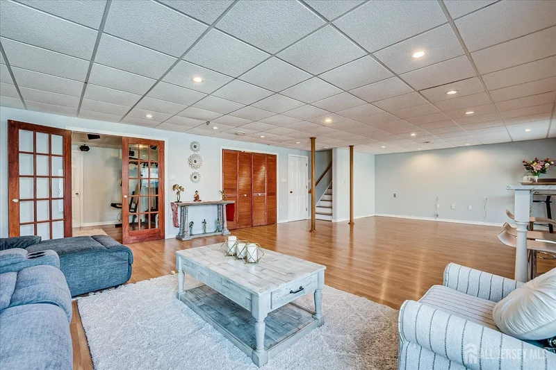 6 Oxford Court, South Brunswick, NJ 08824, South Brunswick Township, New Jersey, United States. - Photo 48