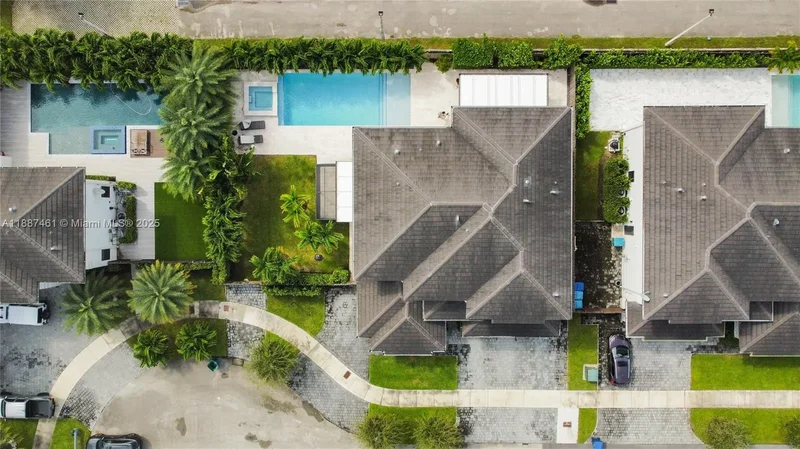 8904 SW 69th Ter, Miami, Florida, United States. - Photo 7
