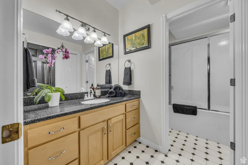 557 E WARM SPRINGS DR, Kaysville, Utah, United States. - Photo 16