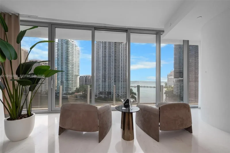 300 Biscayne Boulevard Wa, #1101E, Miami, FL, 33131, USA, Miami, Florida, United States. - Photo 10
