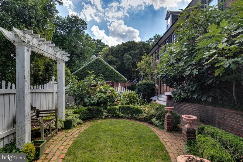 206 N View Terrace, Alexandria, VA 22301, Alexandria, Virginia, United States. - Photo 24