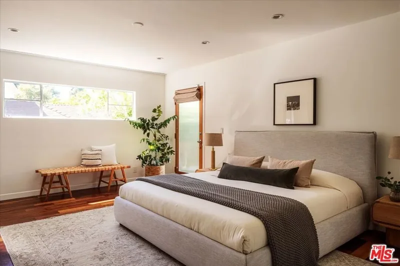 2409 N Vermont Avenue, Los Angeles, California, United States. - Photo 17