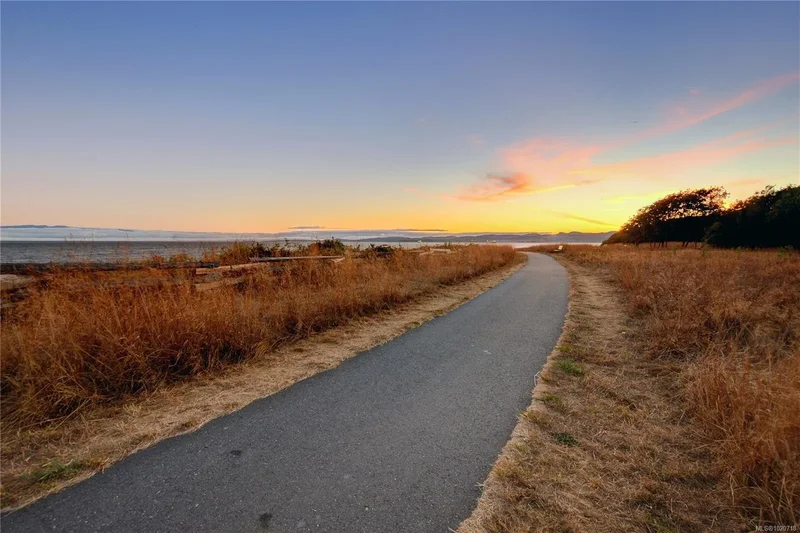 1124 Dallas Rd, Victoria, British Columbia, Canada. - Photo 52