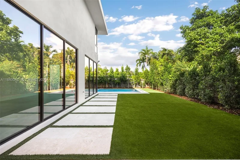 7965 SW 53rd Ave, Miami, Florida, United States. - Photo 31