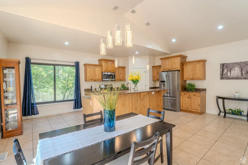 161 W SWEETBRIAR LN, Saratoga Springs, Utah, United States. - Photo 9