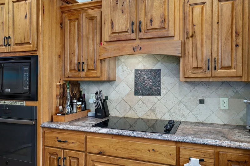6487 N Farm Road 171, Springfield, MO 65803, Springfield, Missouri, United States. - Photo 47