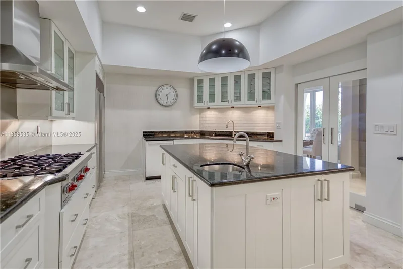 13681 Deering Bay Dr, Coral Gables, Florida, United States. - Photo 7