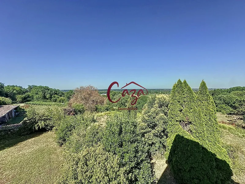 Latresne, Nouvelle-Aquitaine, France. - Photo 2