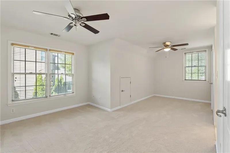 6427 Blue Water Drive, Buford, Georgia, United States. - Photo 52