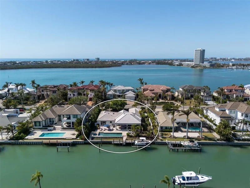 355 W ROYAL FLAMINGO DRIVE, SARASOTA, FL 34236, Sarasota, Florida, United States. - Photo 4