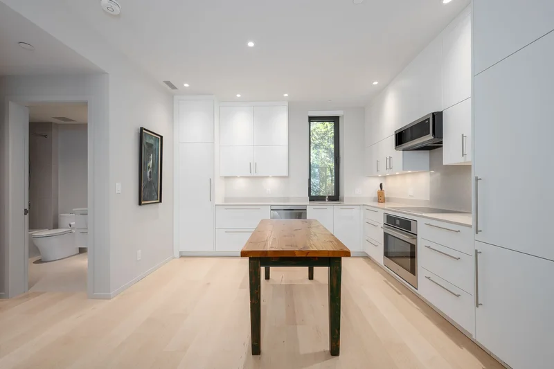 8885 Lawrence Way, West Vancouver, BC V7W 2T7, West Vancouver, British Columbia, Canada. - Photo 24