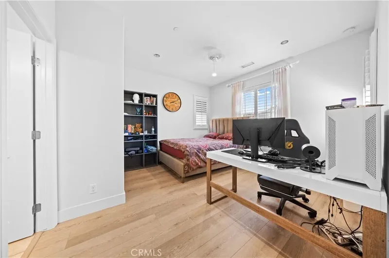 63 Birmingham, Irvine, CA 92620, Irvine, California, United States. - Photo 22