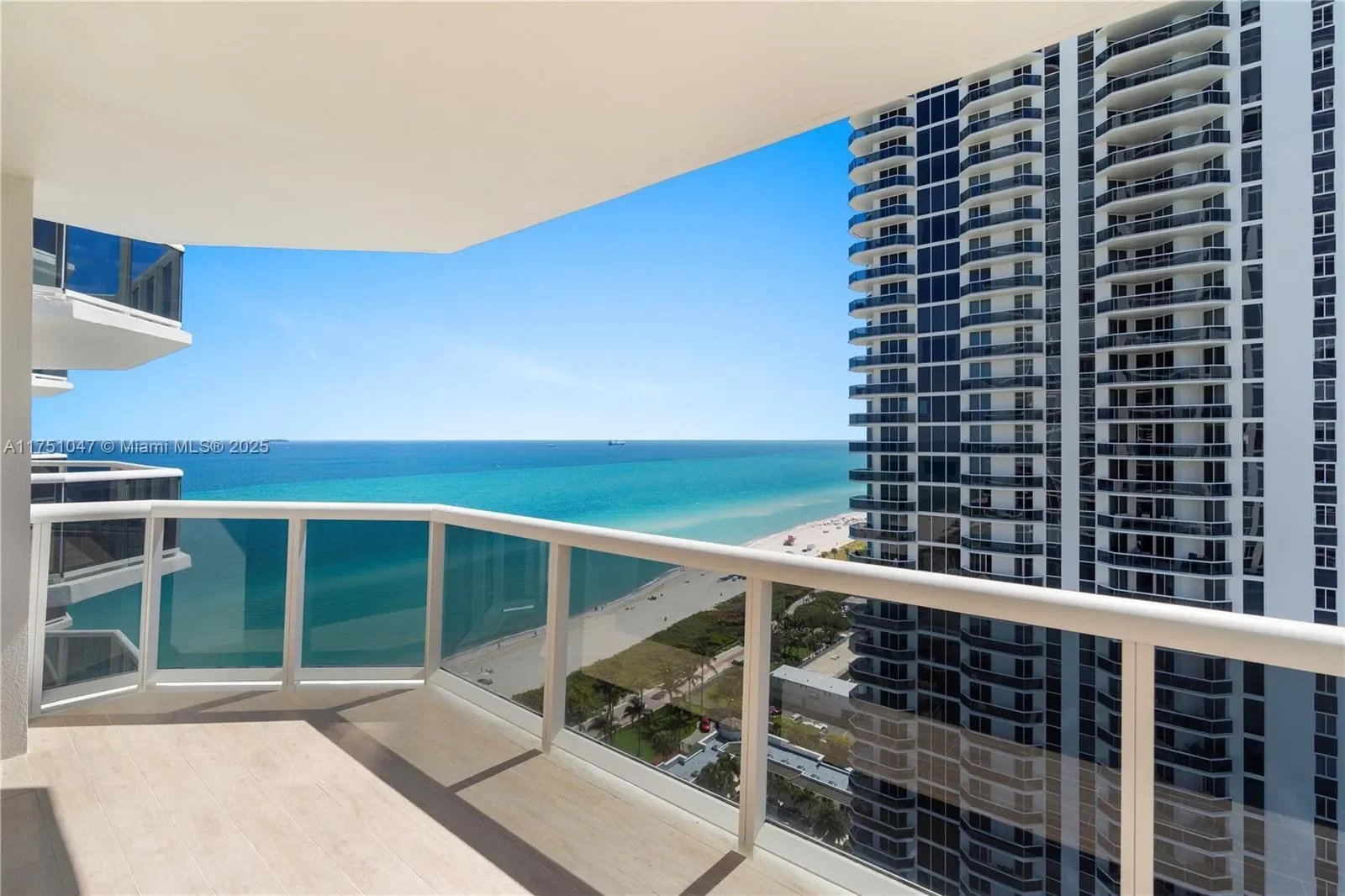 4779 Collins Ave 2204, Miami Beach, Florida, United States. - Photo 5
