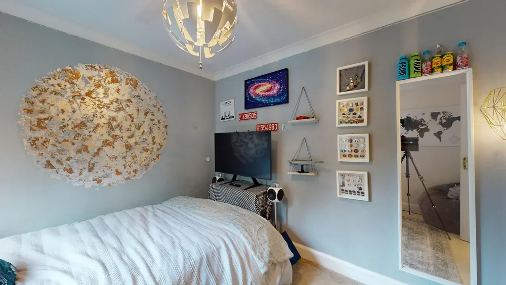 Hall  Drive, Bramhope, Bramhope, England, United Kingdom. - Photo 2