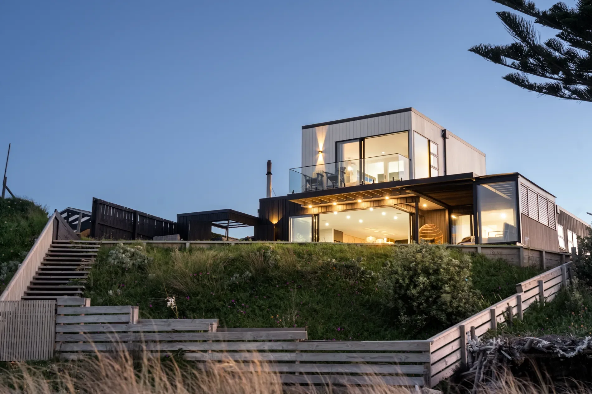 Exterior photo 8