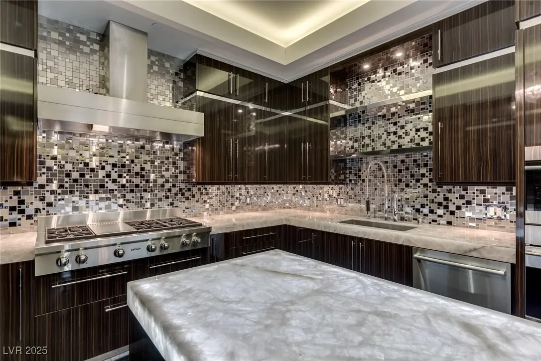 3750 Las Vegas Boulevard 4107, Las Vegas, Nevada, United States. - Photo 28