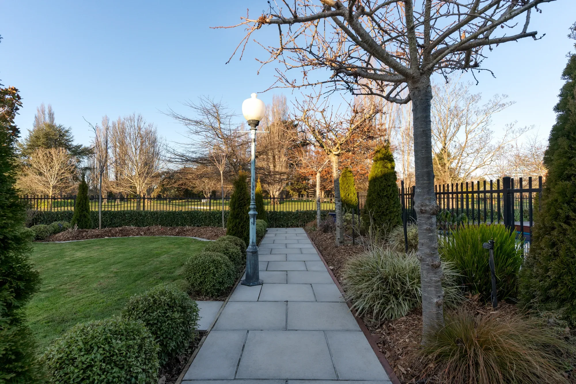 Exterior photo 10