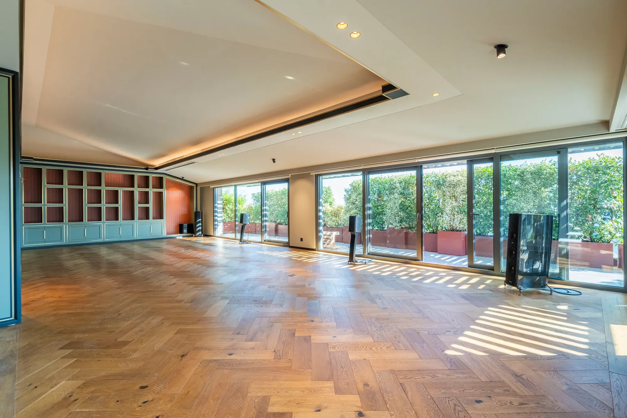 Gallery photo 12