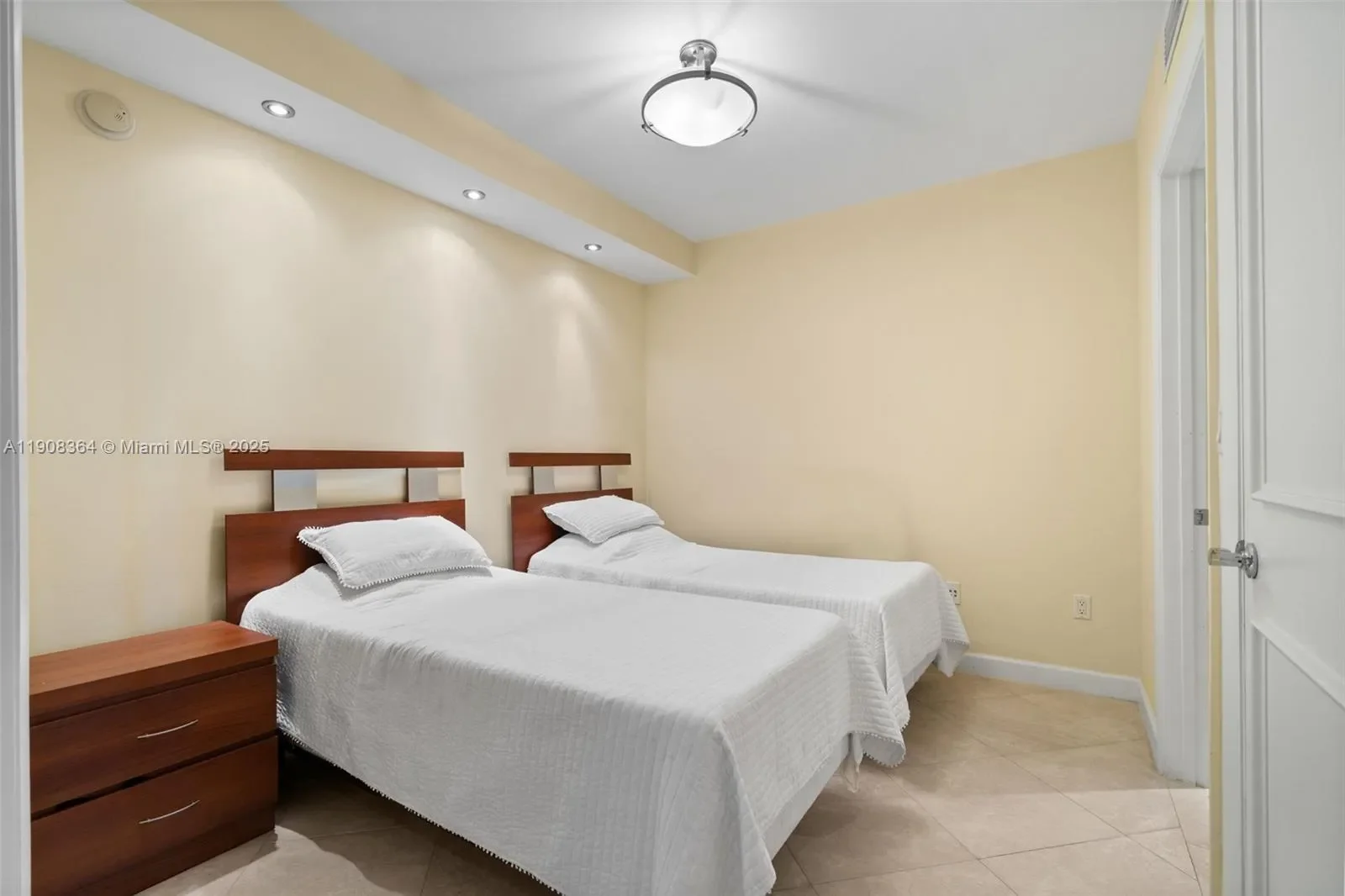 1800 S Ocean Dr 2603, Hallandale Beach, Florida, United States. - Photo 17