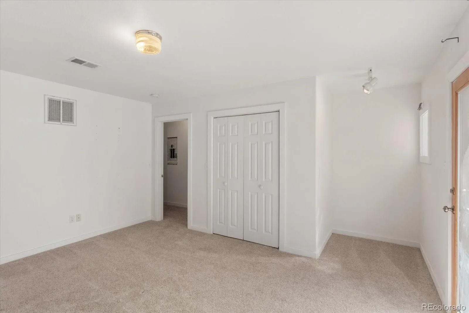 Gallery photo 12