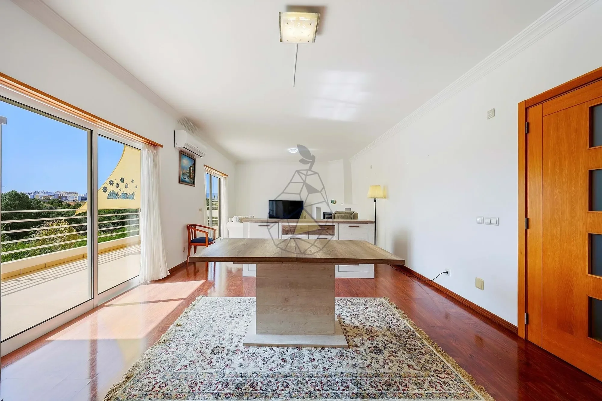 Gallery photo 6