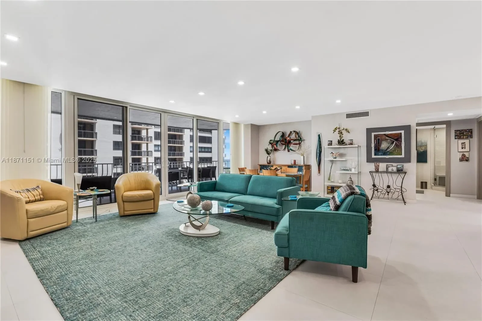 10155 Collins Ave 606, Bal Harbour, Florida, United States. - Photo 7