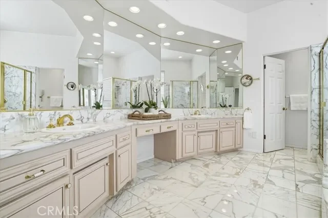 Gallery photo 11