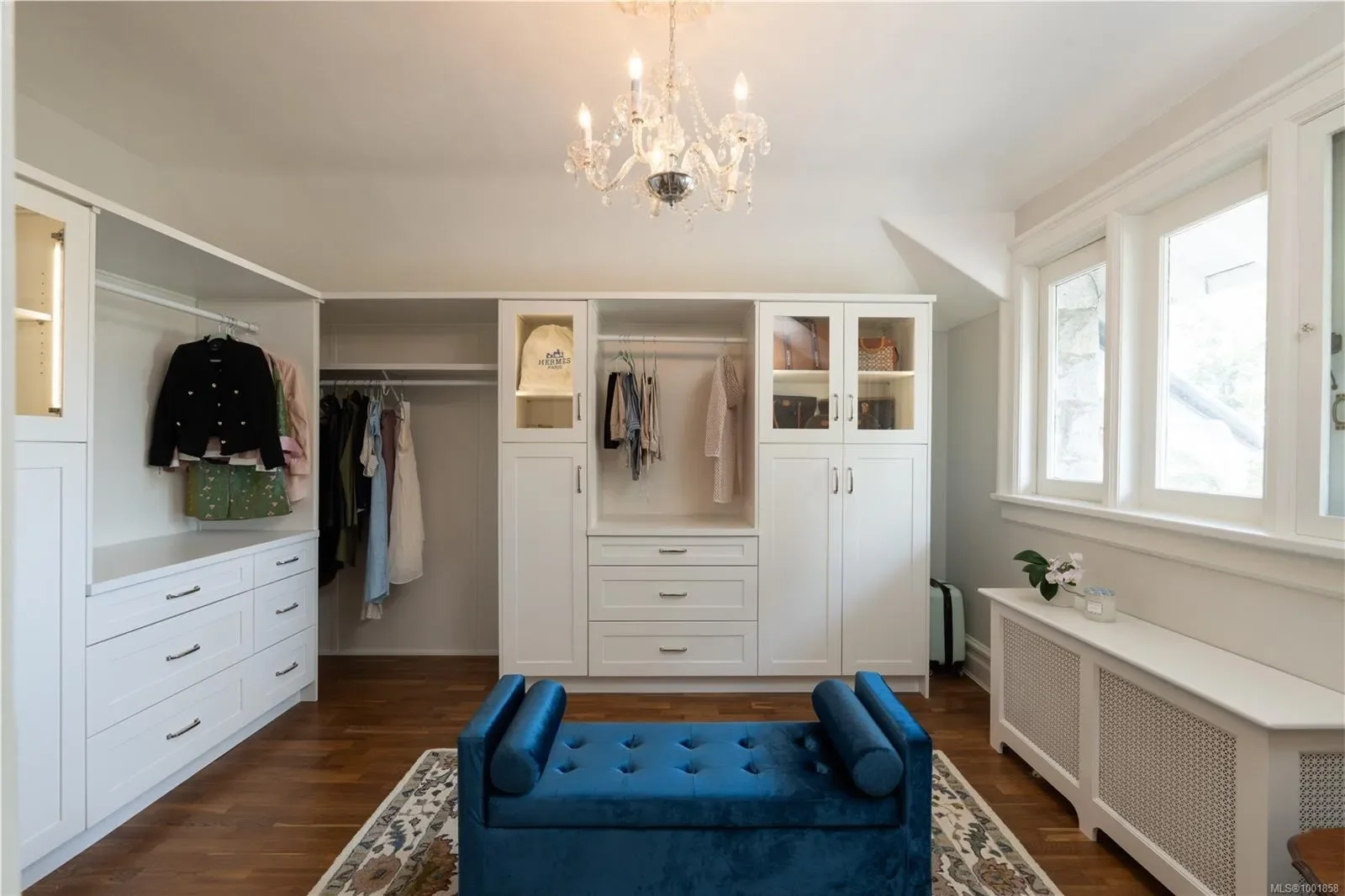 305 Denison Rd, Oak Bay, British Columbia, Canada. - Photo 35