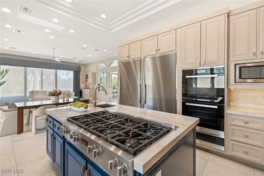 3040 American River Lane, Las Vegas, Nevada, United States. - Photo 14