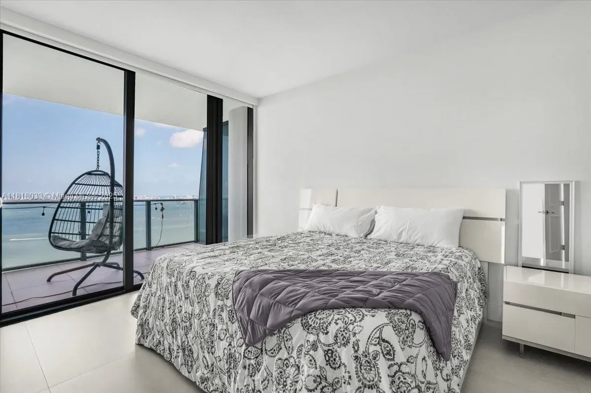 3131 NE 7th Ave 3306, Miami, Florida, United States. - Photo 16