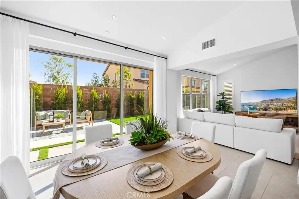 106 Albero, Irvine, California, United States. - Photo 17