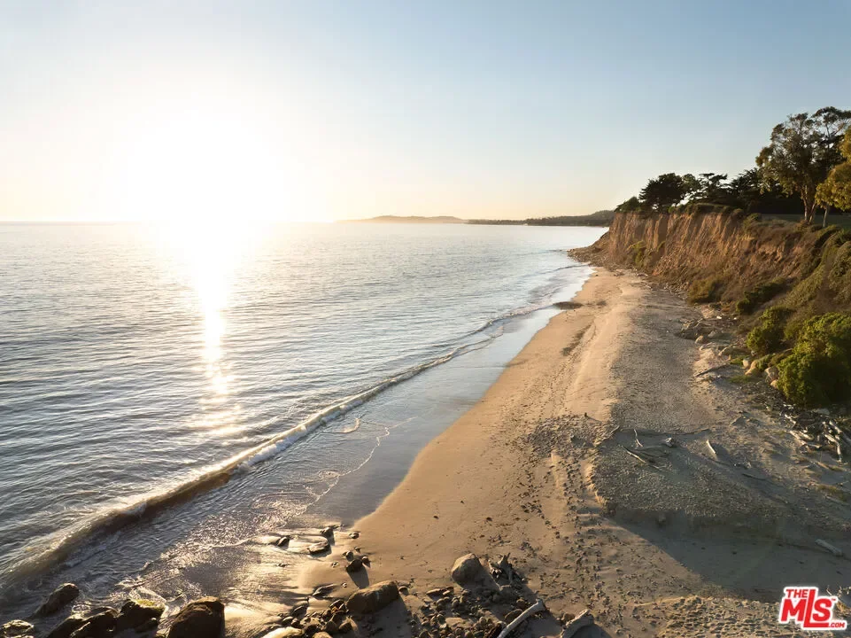 2937 Padaro Lane, Carpinteria, California, United States. - Photo 13