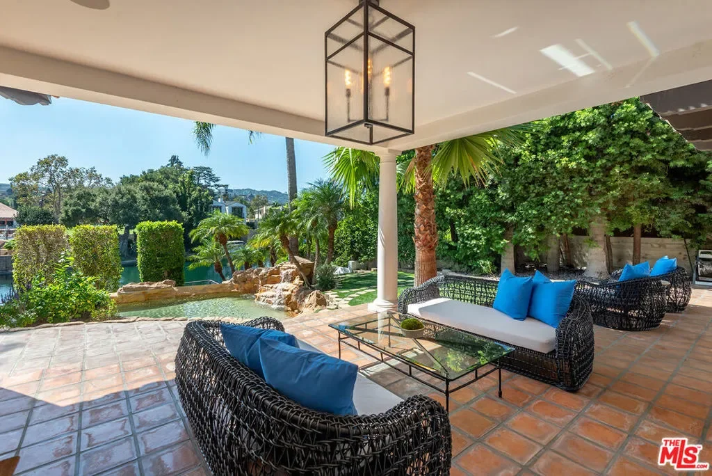 9928 Toluca Lake Avenue, Los Angeles, California, United States. - Photo 28